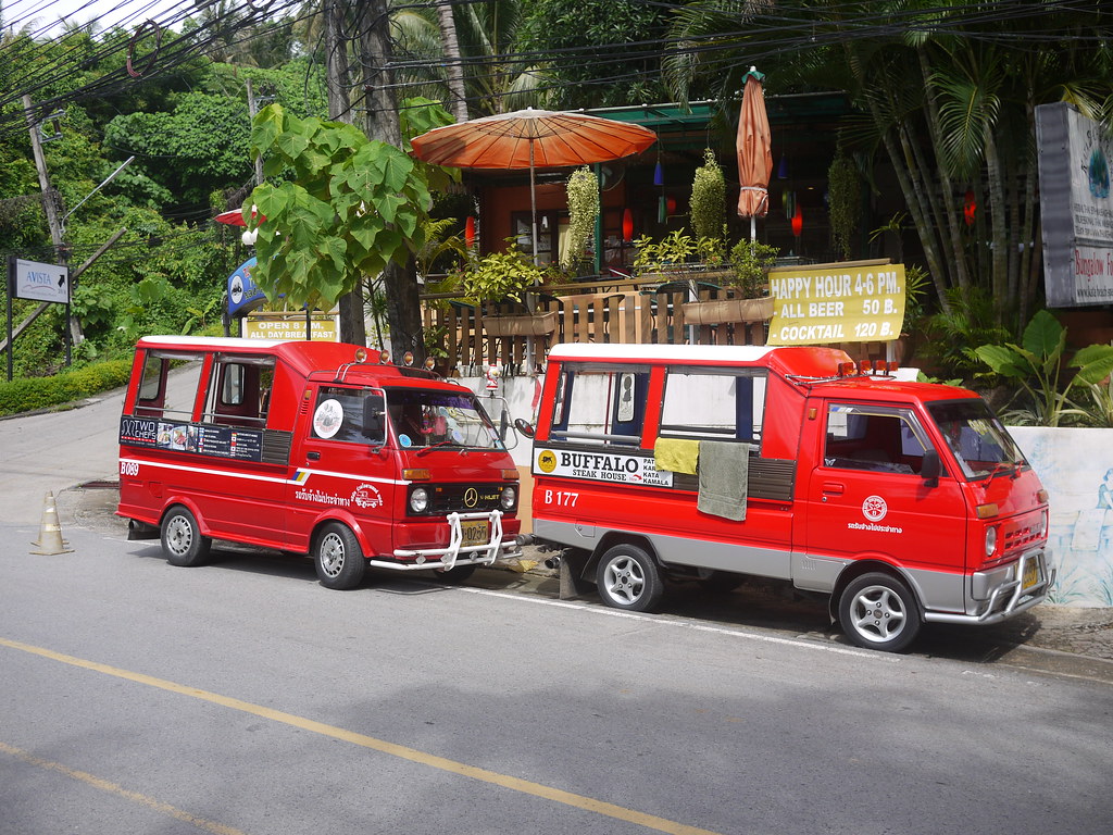 Getting Around Phuket at Night: Grab, Bolt, Taxis & Tuk-Tuks