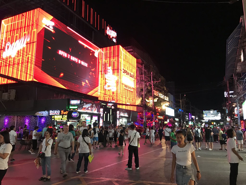 Phuket for Solo Male Travelers: The Complete 2026 Guide
